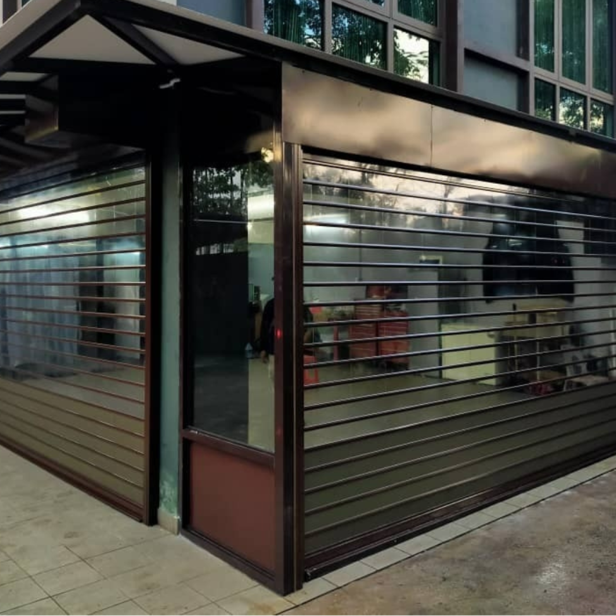 Transparent Roller Shutter Installation