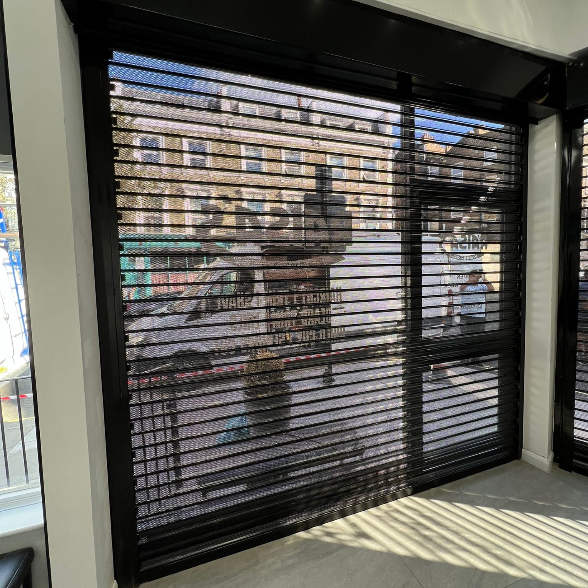 transparentrollershutter (3)